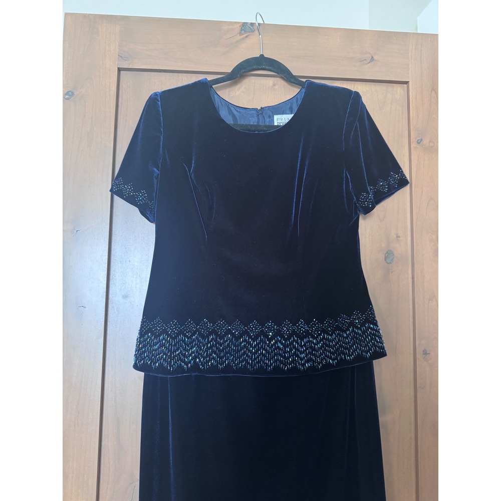 R&M Richards Karen Kwong Navy Blue Velvet Beaded Evening Gown Dress 8P 15706